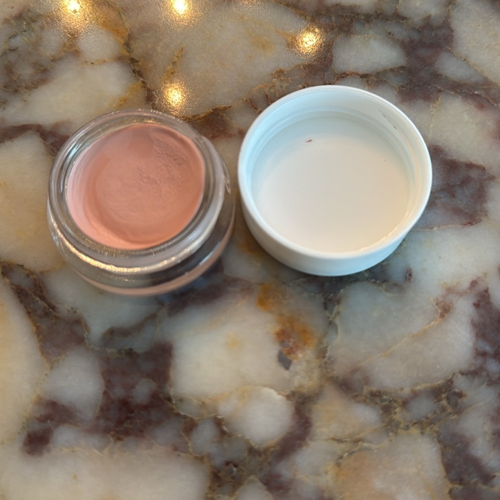 Catrice under eye brightener light rose pink color corrector - Picture 2 of 4